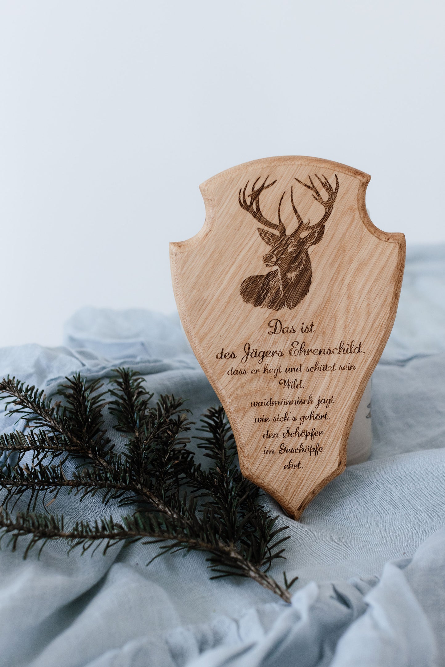 Ehrenschild | Trophäenschild | Es ist des Jägers Ehrenschild | Geschenk für Jäger | Massivholz | Rehbock | Gams | Wildschwein | Hirsch | personalisierbar