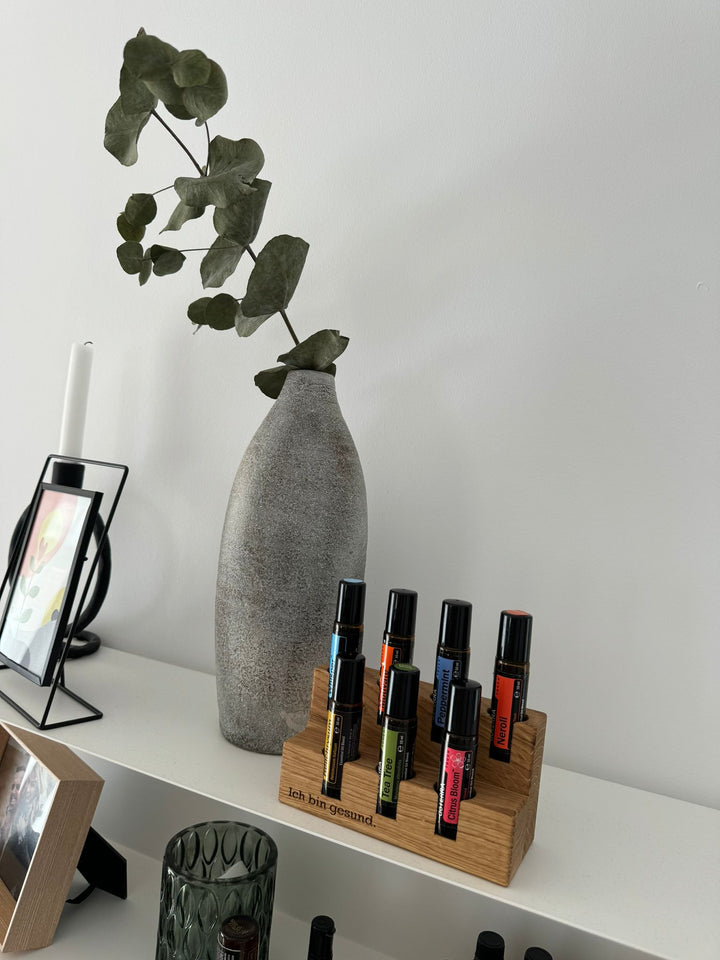 Roll-On Organizer 7 Chakra Eiche handgefertigt – Aufbewahrung ätherische Öle Holz Wellness personalisierbar