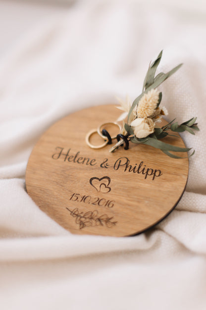 Eichenholz Ringkissen - Hochwertiges Ringbrett für Deine Hochzeit | personalisierbar