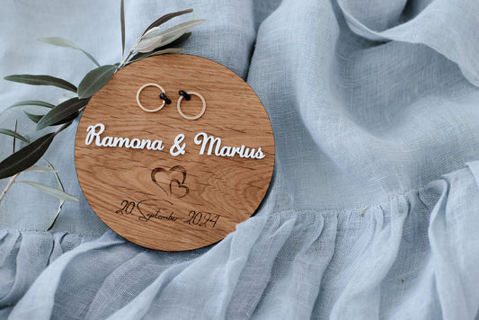 Eichenholz Ringkissen 3D - Hochwertiges Ringbrett für Deine Hochzeit | personalisierbar