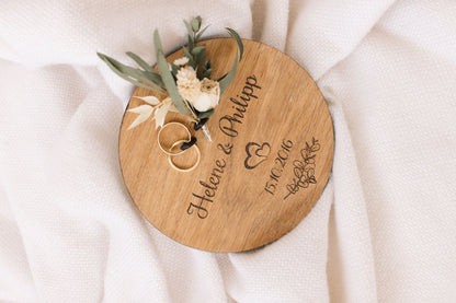 Eichenholz Ringkissen - Hochwertiges Ringbrett für Deine Hochzeit | personalisierbar