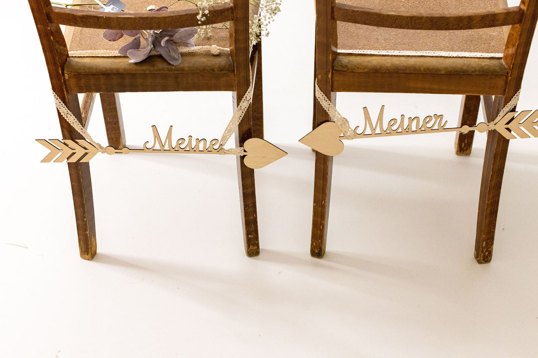 Stuhlschild | Stuhlgirlande | Meine Meiner | Pfeil für Hochzeit | Stuhl Deko | Schriftzug Meine Meiner |