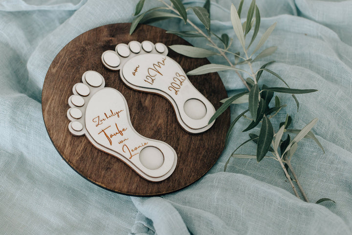 Taufe | Geburt | Willkommensfest | Taufgeschenk | Fußabdrücke | Taufzeremonie | Fußspuren | Holz | personalisiertes Geschenk zur Taufe | Babygeschenk | Taufgeschenke | personalisierbar