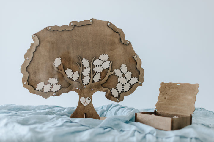 Handgefertigtes Gästebuch Hochzeit Baum Rustikal – Holz Acrylglas personalisiert mit Namen, handgefertigt Bayern