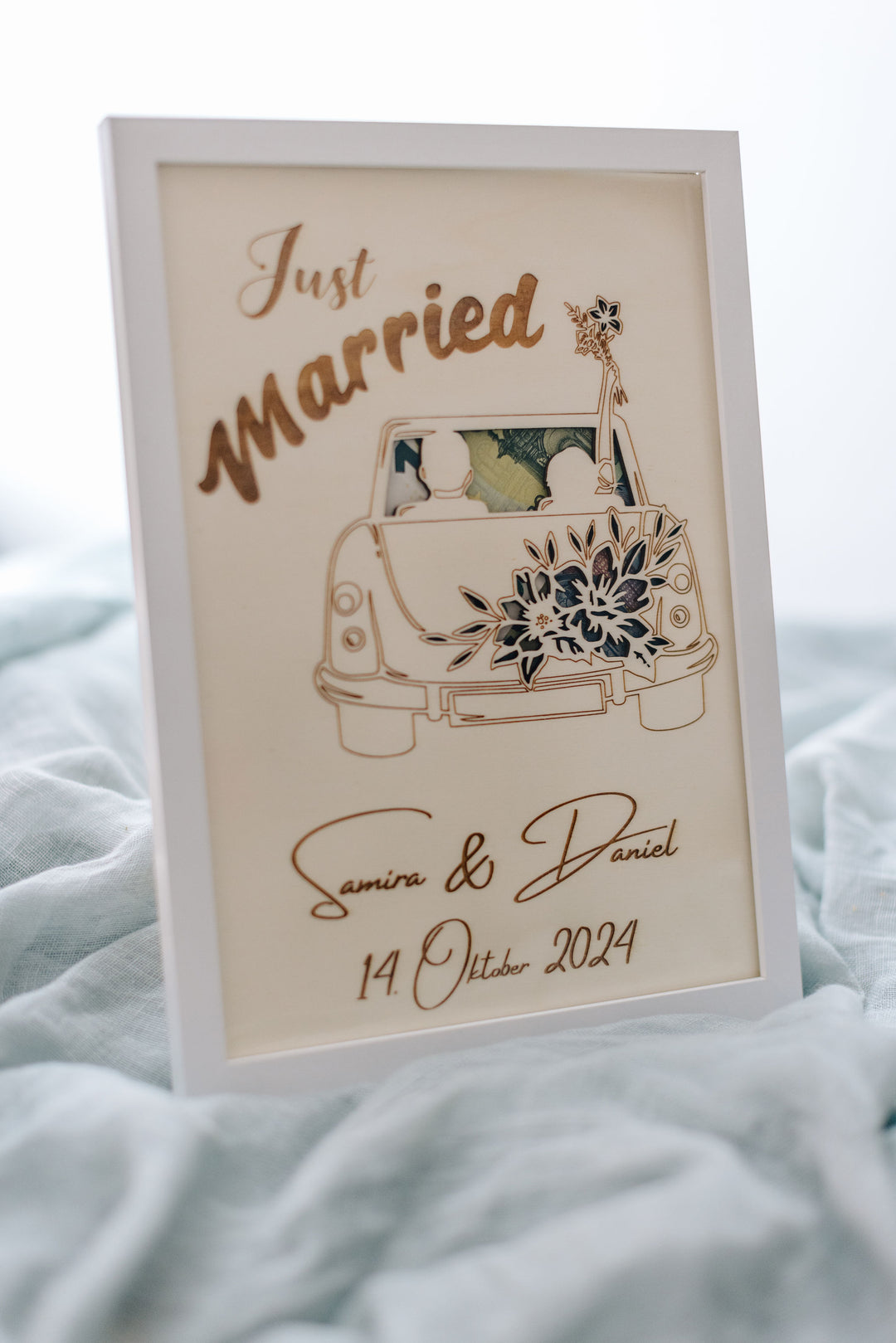 Personalisiertes Geldgeschenk Hochzeit Just Married Auto – aus Holz mit Namen und Datum, handgefertigt in Bayern