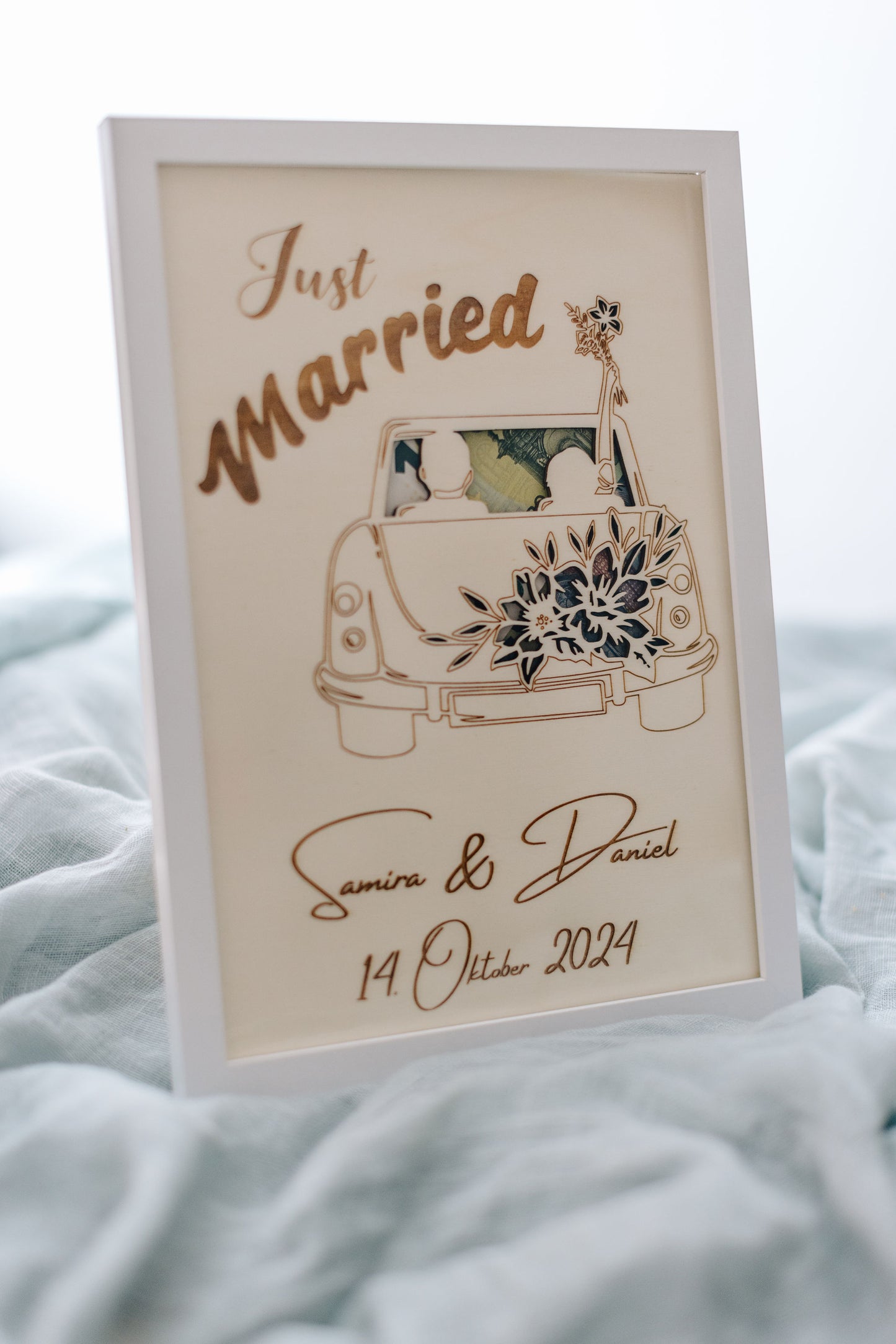 Personalisiertes Geldgeschenk Hochzeit Just Married Auto – aus Holz mit Namen und Datum, handgefertigt in Bayern