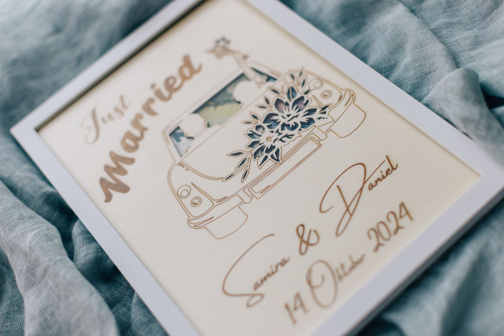 Just Married Auto mit Blumen lasergeschnitten – Geldscheine schimmern durch, Hochzeitsgeschenk handgefertigt