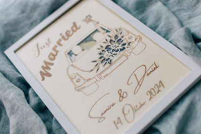Just Married Auto mit Blumen lasergeschnitten – Geldscheine schimmern durch, Hochzeitsgeschenk handgefertigt