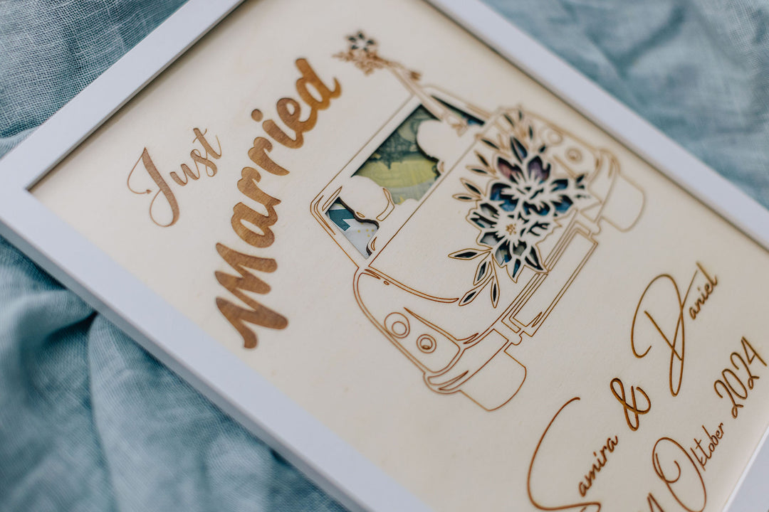 Geldgeschenk Hochzeit Just Married Gesamtansicht – Auto Holz personalisiert, handgefertigt in Bayern