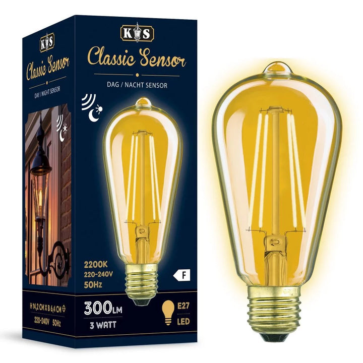 LED Leuchtmittel E27 Edison Sensor in Außenleuchte leuchtend – warmweißes Licht 2200K automatisch