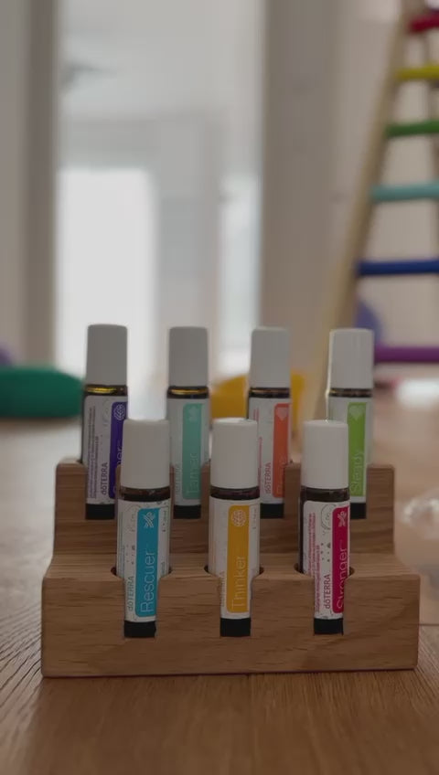 Roll-On Organizer 7 Chakra Eiche handgefertigt – Aufbewahrung ätherische Öle Holz Wellness personalisierbar