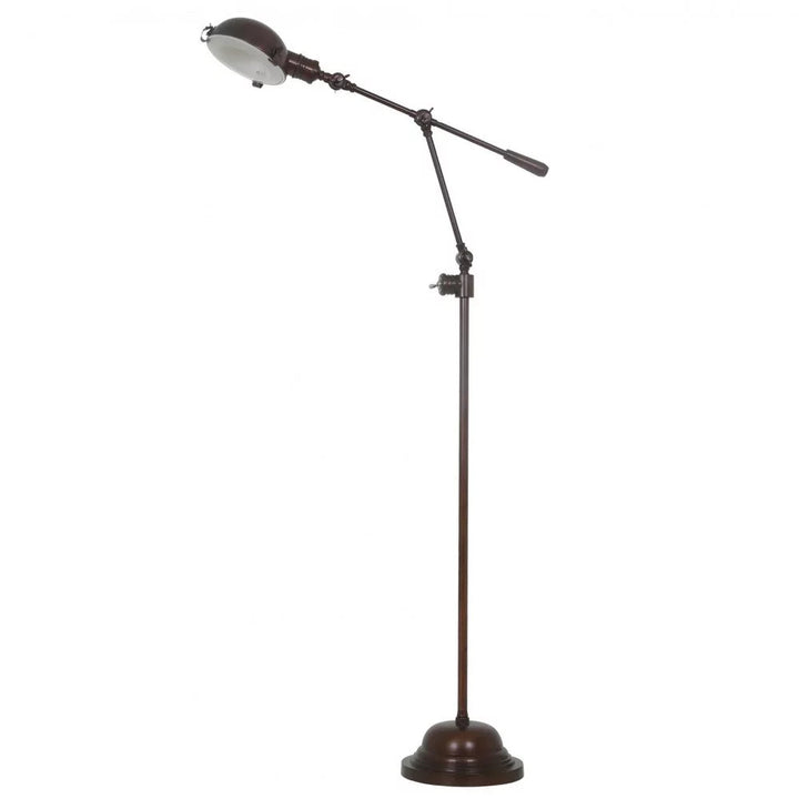 Freigestellte Vintage-Stehlampe in dunkler Antikbronze mit neigbarem Kuppelschirm, arretierbarem Gelenkarm und Gegengewichtsstange